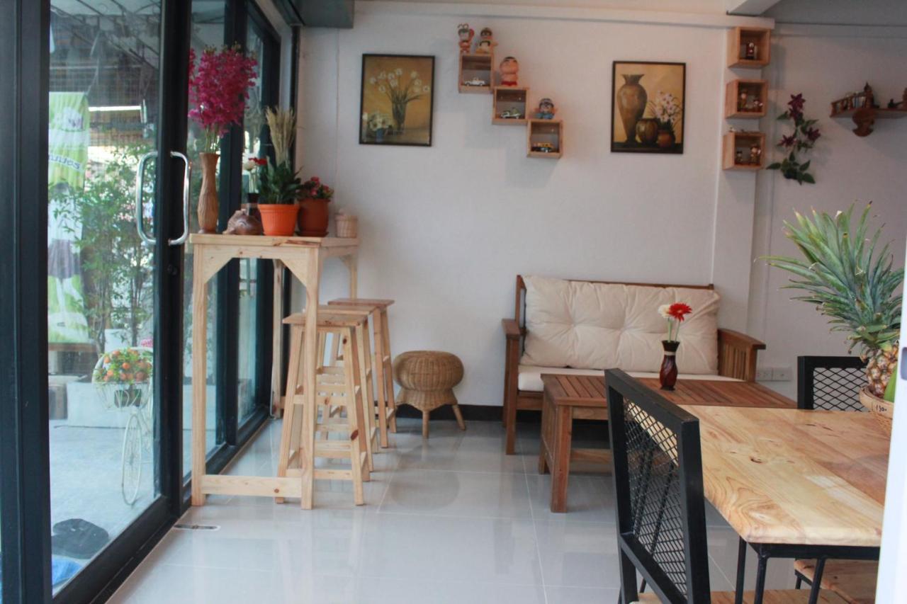 Happy Hostel Bangkok Eksteriør bilde